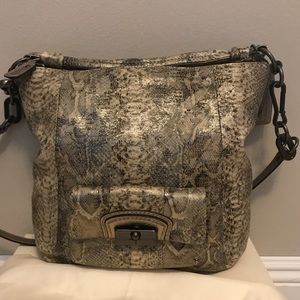 New Coach Shoulder/Crossbag